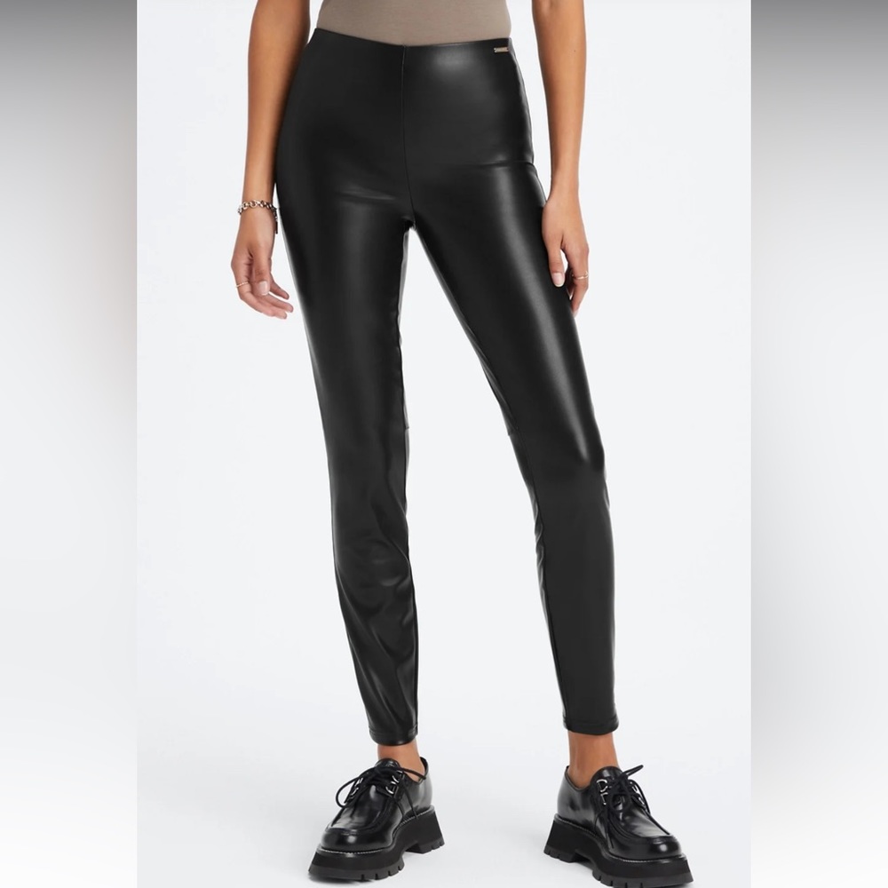 Fabletics faux vegan leather leggings M NWT